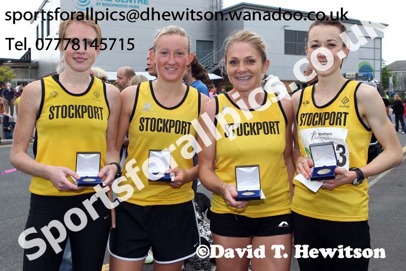 Senior womens Northern 4 Stage Road Relay, Warrington. Photo: David T. Hewitson/Sports for All Pics